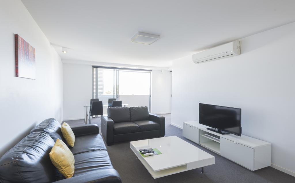 이스트우드 아파트 브리즈번 외부 사진 Living room